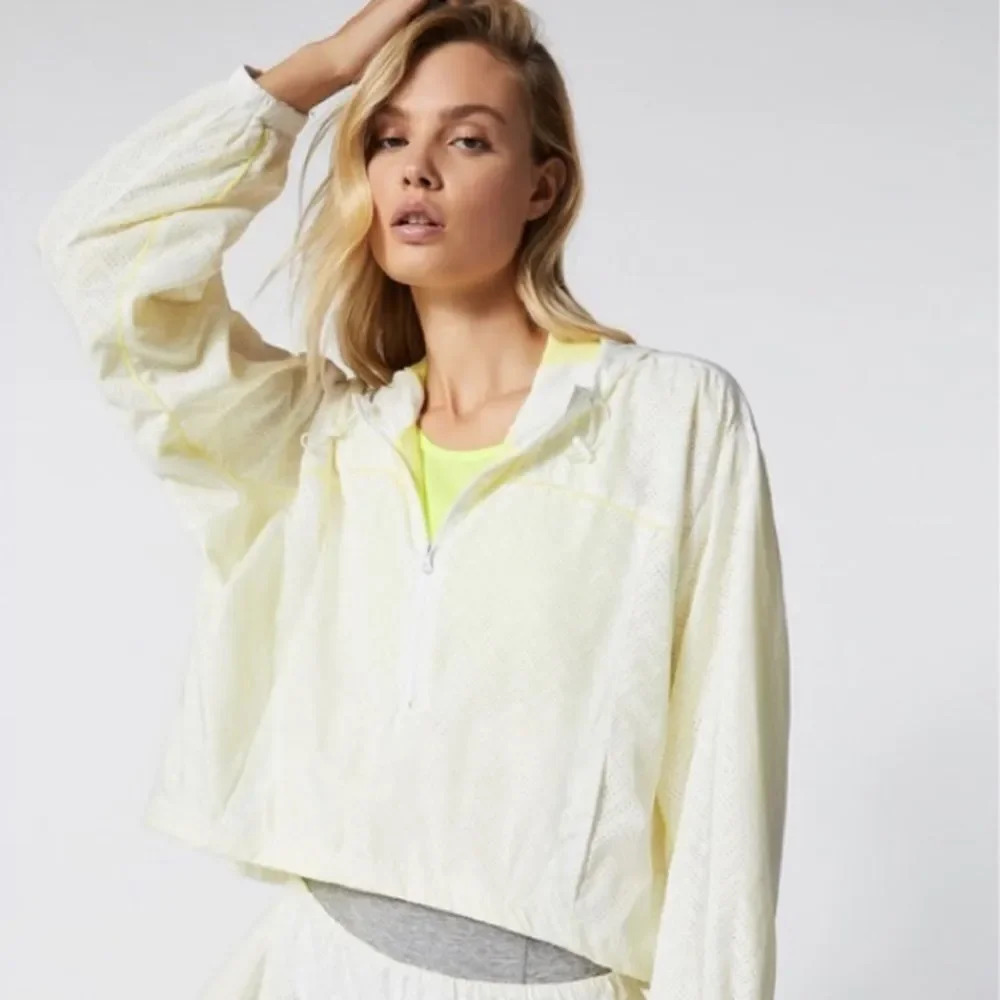 FP MOVEMENT by FREE PEOPLE NWOT Rain Runner‎ Jacket in White